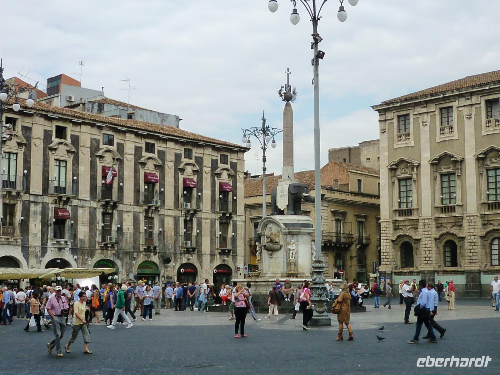 Catania, Piazza del Duomo mit Elefantenbrunnen