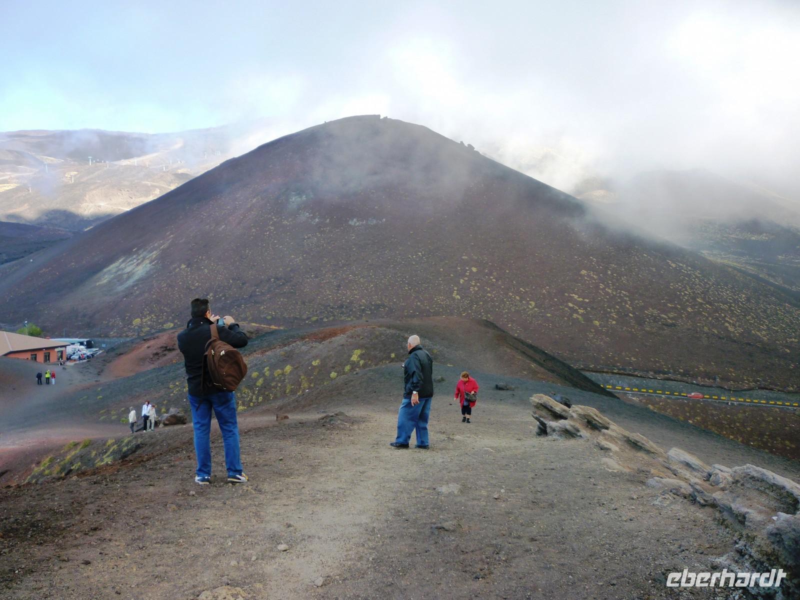 Atna, Silvestre-Krater