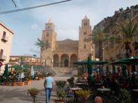 Arabisch-normannischer Stil am Dom von Cefalu