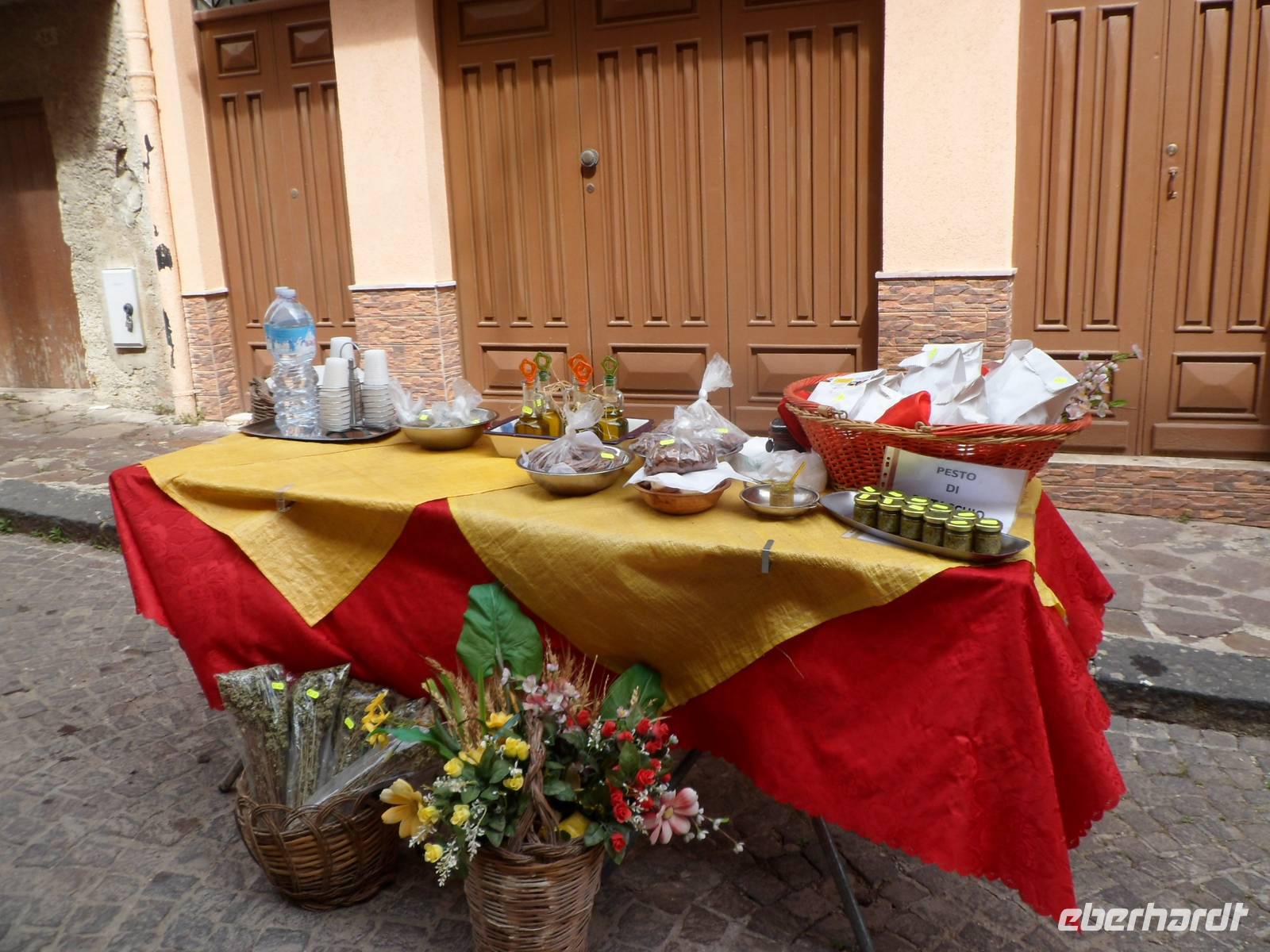 Probiertisch der Bäckerei