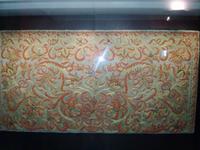 Hochwertige Stoffe, ausgestellt in Castelbuono