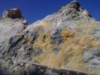 schwefeliges Gestein auf Vulcano