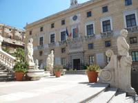 Sizilien 2014 233/ Rathaus von Palermo