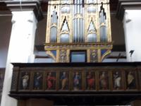 Sizilien 2014 244/ in der alten Kirche von Collesano