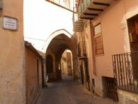 Sizilien 2014 280/ Gassen in Castelbuono