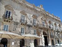 Sizilien 2014 324/ Palast in Syrakus