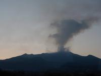 Sizilien 2014 369/ kleiner Ätnaausbruch