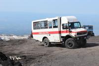 Jeep der die Gäste zum Ätna hoch fährt