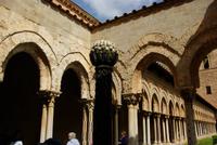 Monreale_Dom_Kreuzgang_Brunnenhaus