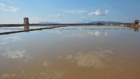 Salinen bei Trapani- Ägadische Inseln im Hintergrund