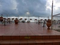 Sizilien, Terrasse am Speisesaal im  Hotel Olimpo