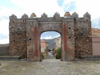 Rundgang in Forza d´ Agró (Arco Durazzesco)