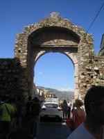 42. Das Stadttor von Taormina - Sizilien 10-17.5.15