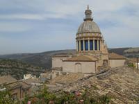 Ragusa Ibla mit Domkuppel