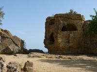 Stadtmauer mit Arkosolgräbern