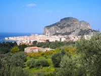 Blick auf Cefalù