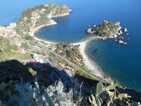 Blick von Taormina auf die Isola Bella