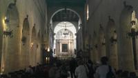 Das Innenleben der Kathedrale mit dem Altar