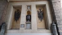 In einem alten Stadttor von Palermo