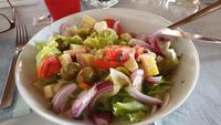 Mittagspause mit leckerem Kapern-Salat