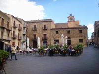 Piazza in Castelbouno