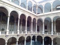 im Palast