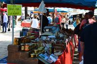 162 Ajaccio auf Korsika, Marktstände am Platz Foch