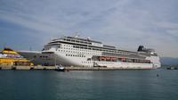 167 MSC Armonia im Hafen von Ajaccio