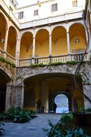 241 Barcelona, Arkaden im Palastbezirk