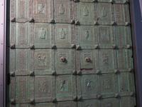 Bronzetür der Kathedrale S. Nicola Pellegrino 