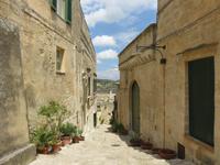 Abstieg zu den Wohnungen der Sassi