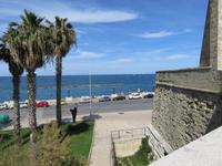Spaziergang auf der Stadtmauer von Bari