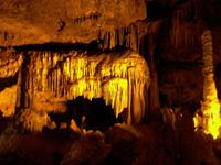 Beleuchtete Grotten