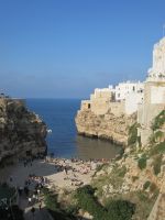 Poglinano a Mare: Klippen und deren Bebauung