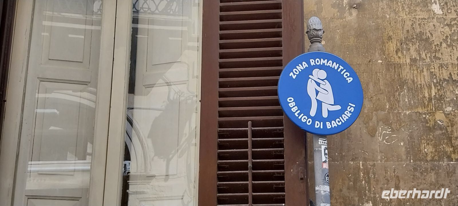 Romantisches Gebiet Pflicht zum Küssen