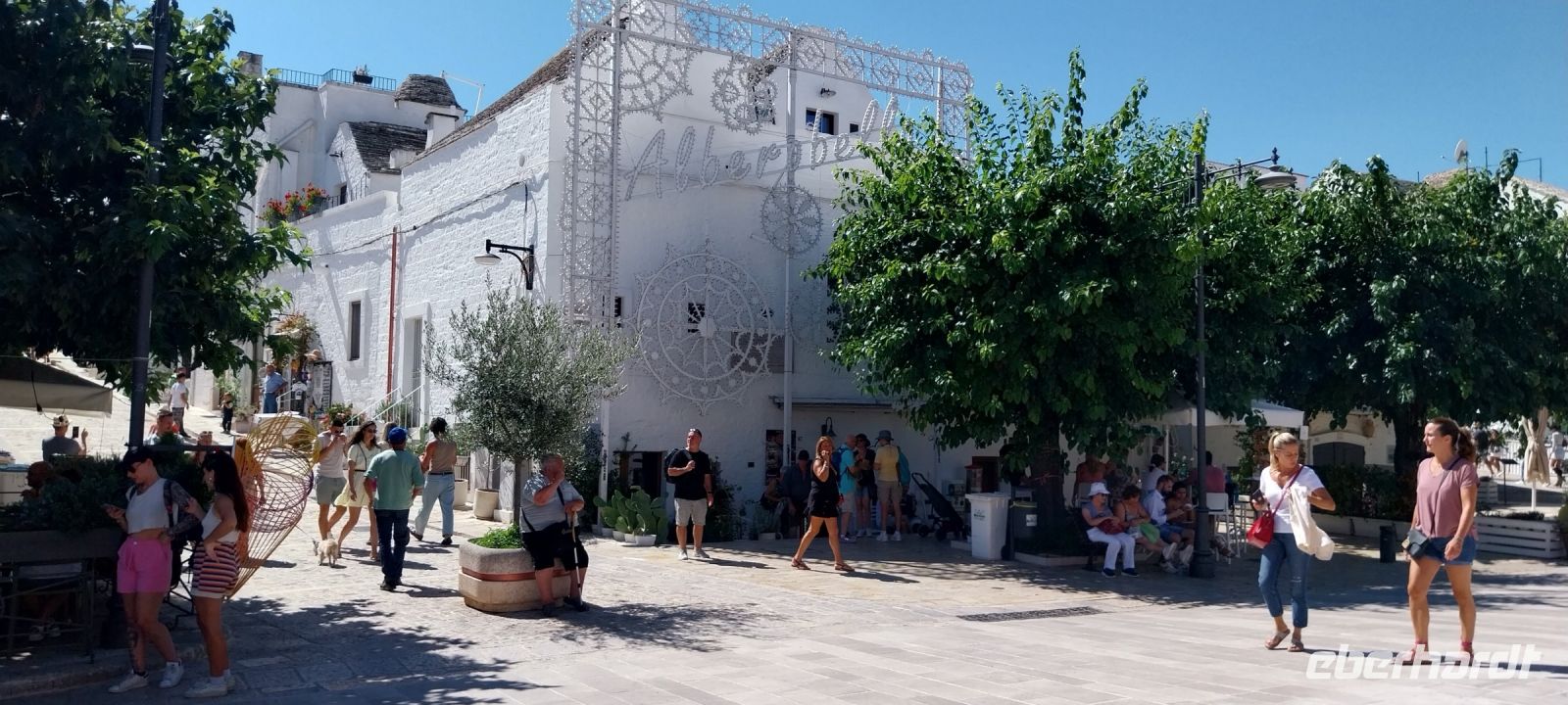 Alberobello Hauptplatz @Anette Rietz