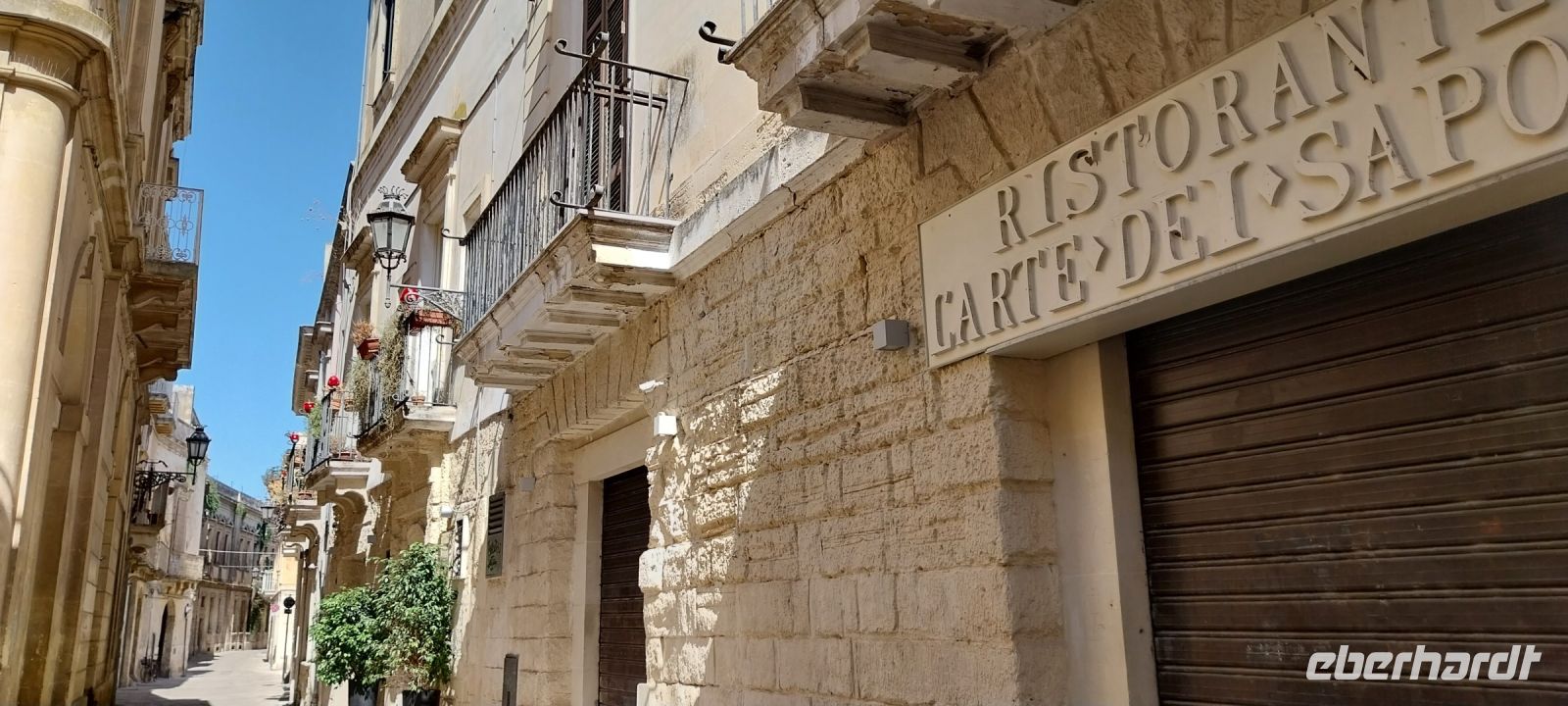 Gasse in Lecce Apulien im September @Anette Rietz