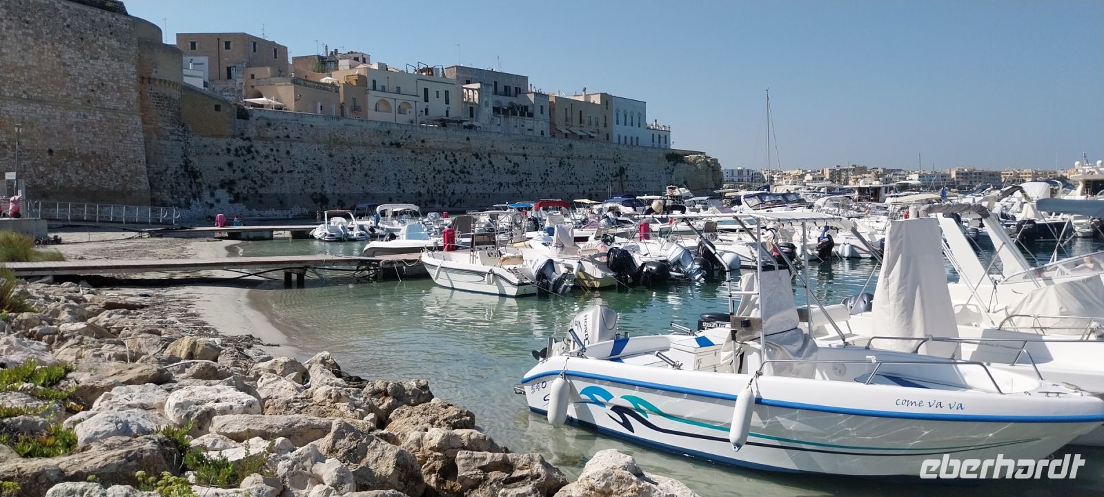 Die Stadtmauer von Otranto in Apulien @Anette Rietz