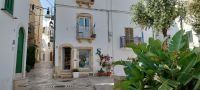 Gasse in Polignano Apulien @Anette Rietz September 2023