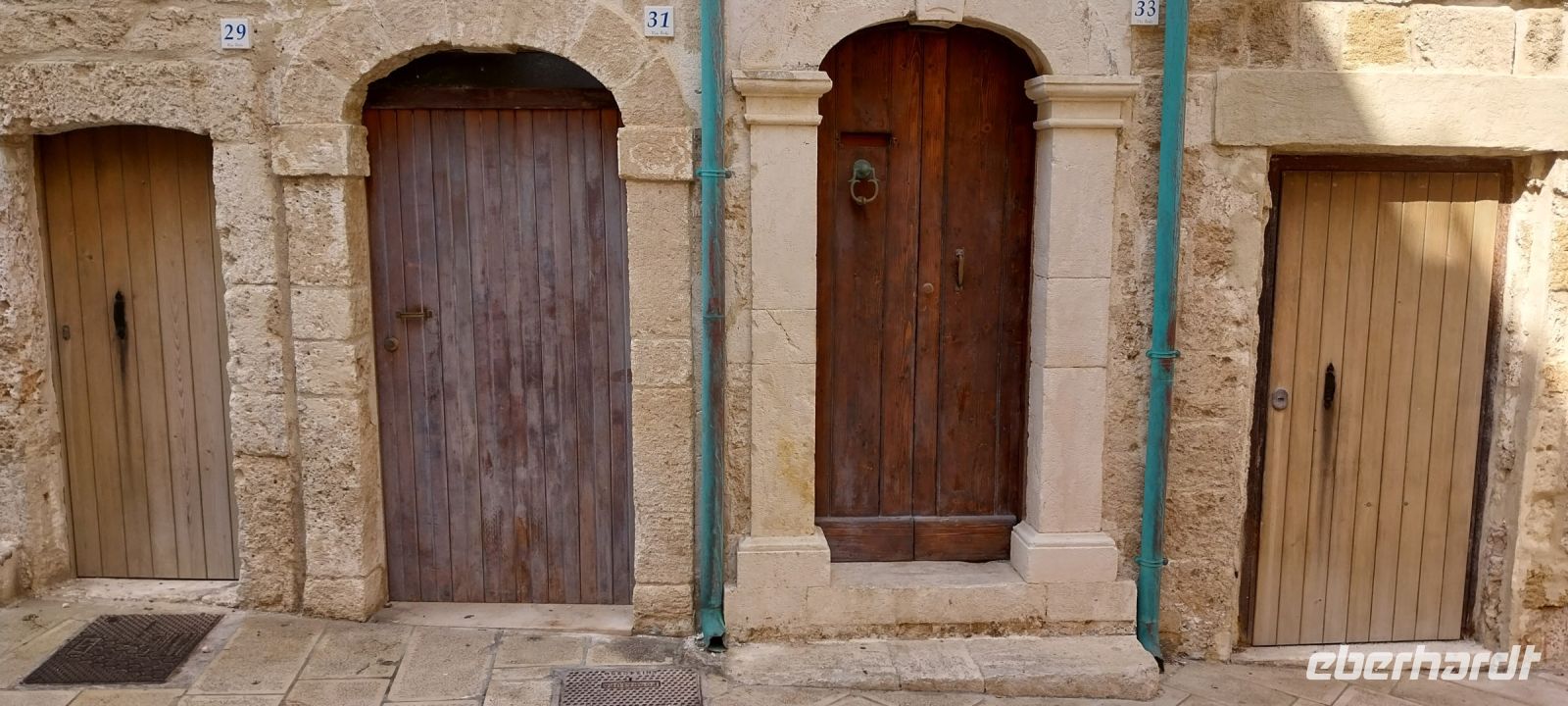 charakteristische Gasse Apulien in Polignano a Mare @Anette Rietz 2023