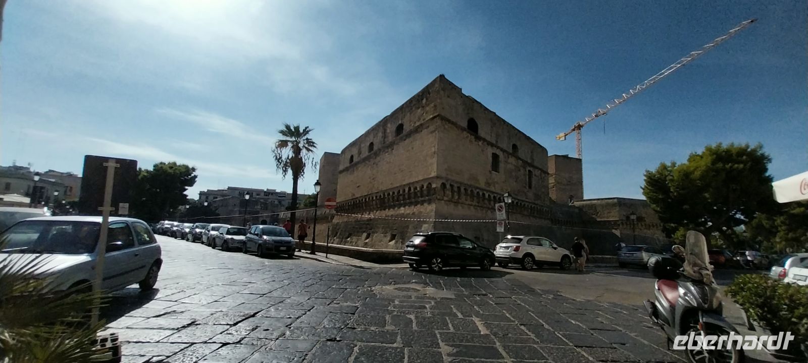 Blick auf das Schloss der Staufer Castello Svevo in Bari