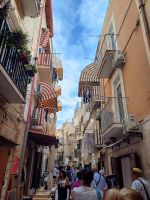 Bari  - Gewimmel in den Gassen