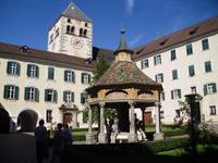 der Wunderbrunnen im Kloster Neustift