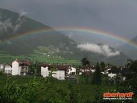 Regenbogen in Stilfes bringt Glück