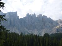 Dolomiten am Karersee