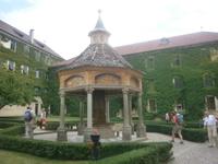 Wunderbrunnen im Kloster Neustift