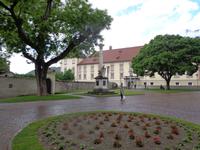 Brixen, Jahrtausendsäule vor der Hofburg