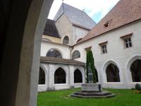 Kreuzgang im Kloster Neustift
