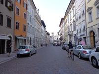 Straßenszene in Trient