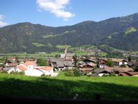 Blick auf Stilfes/Freienfeld mit Dorfkirche